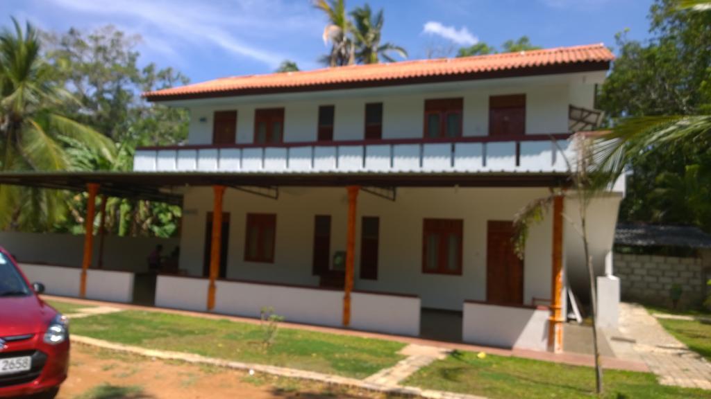 Hotel Flamingo Anuradhapura Bagian luar foto