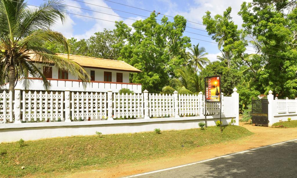 Hotel Flamingo Anuradhapura Bagian luar foto